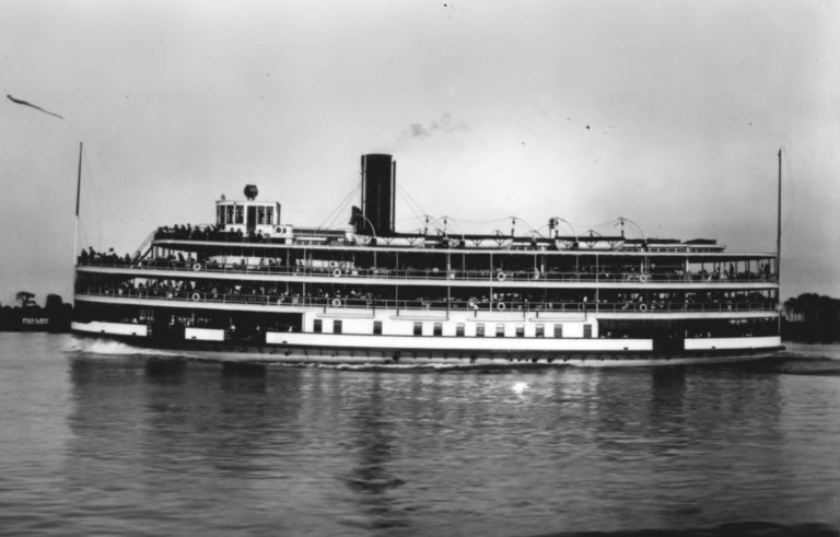 1910: In a Ceremony-Free Launch, an Excursion Steamer Slides into the ...